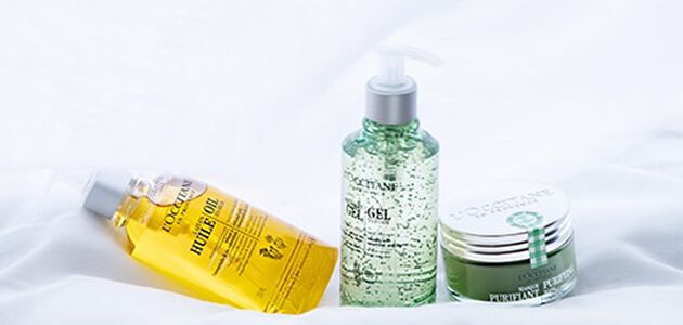 Ingredientes cuidadosamente infusionados en una colección para el cuidado del rostro.