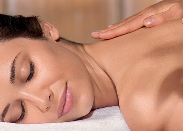 femme dans un SPA