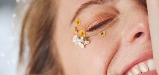 cuidados antiedad contorno de ojos